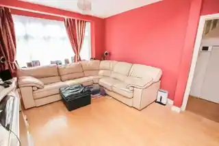 44 Geneva Gardens, photo 2