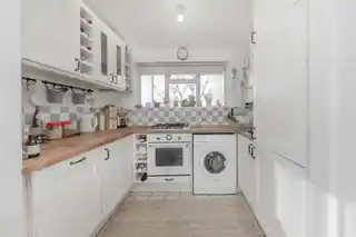 44 Griffin Close, photo 3