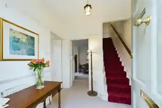 44 Ingleby Way, photo 3
