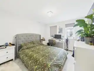 44 Lakeside Close, photo 4