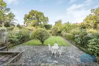 44 Lanchester Road, photo 4