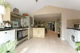 44 Lind Road, photo 4
