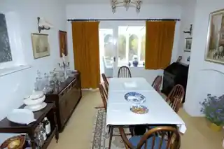 44 Little Gaynes Lane, photo 3
