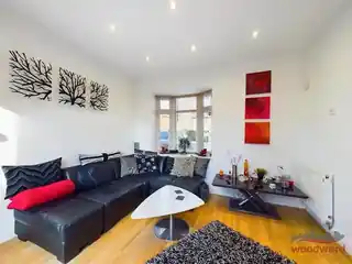 44 Roxborough Road, photo 4