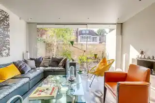 44 Willoughby Road, photo 3