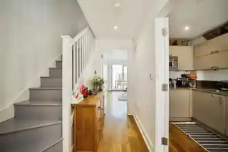 447 South Ordnance Road, photo 2