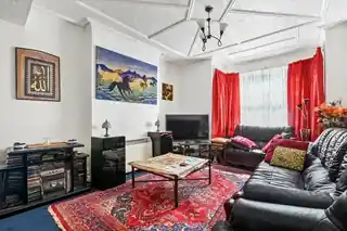 44B Chaplin Road, photo 2