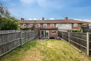 45 Abbots Road, photo 3