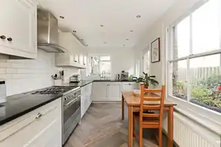 45 Biscay Road, photo 3