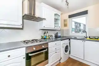 45 Carters Close, photo 2