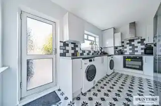 45 Charmouth Road, photo 4