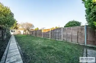 45 Charmouth Road, photo 3