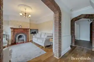 45 Coniston Avenue, photo 3