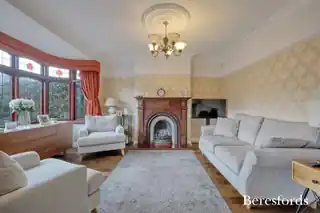 45 Coniston Avenue, photo 4