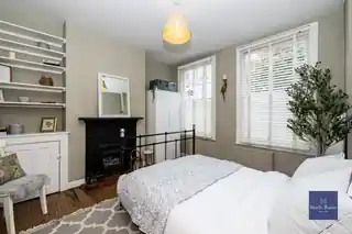 45 Crimsworth Road, photo 4
