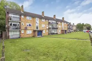 45 Ellenborough Road, photo 2