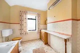 45 Ewhurst Road, photo 3