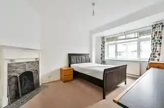 45 Franks Avenue, photo 3