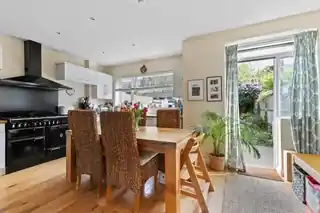45 Hambrook Road, photo 3