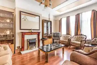 45 Ollerton Road, photo 3