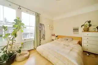 45 Sherringham Avenue, photo 2