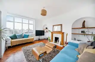 45 The Lawns, photo 3