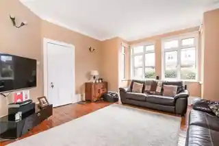 45 Warrington Road, photo 2