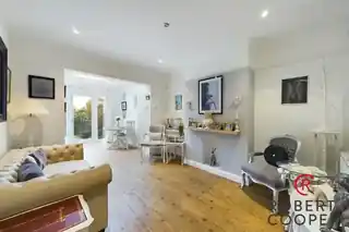 45 Wentworth Drive, photo 4