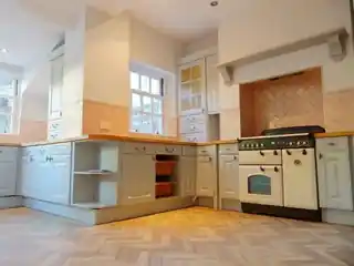 452 Upper Brentwood Road, photo 4