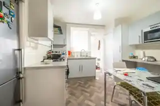 454 Longbridge Road, photo 2