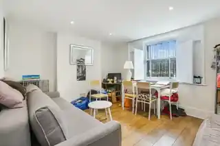 45A Bushey Hill Road, photo 2