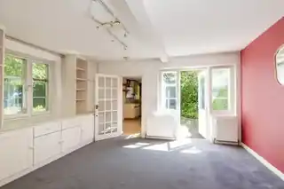 46 Addison Way, photo 2