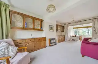 46 Cardinal Avenue, photo 3