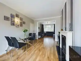 46 Derwent Drive, photo 3