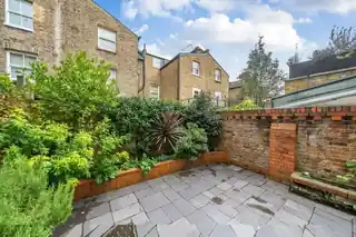 46 Dynham Road, photo 2