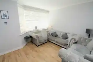 46 Ellington Road, photo 3