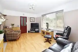 46 Eynsford Crescent, photo 2