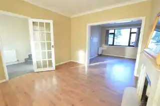 46 Freshwell Avenue, photo 4