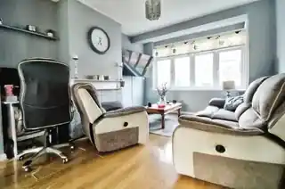 46 Gainsborough Road, photo 2