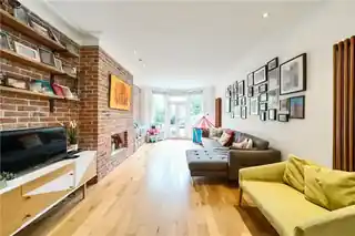 46 Jerningham Road, photo 3