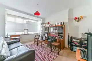 46 Mersham Road, photo 3
