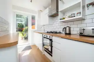 46 Middleton Road, photo 4