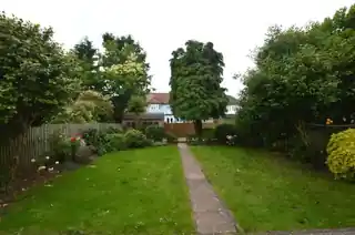 46 Redway Drive, photo 3