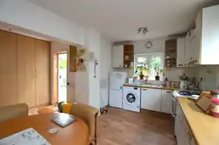 46 Redway Drive, photo 4