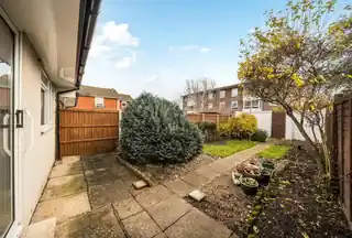 46 Southwood Close, photo 2