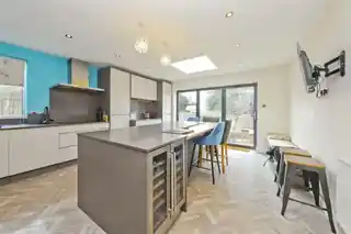 46 St Margarets Road, photo 2