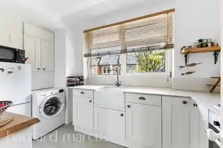 46 Worfield Street, photo 3