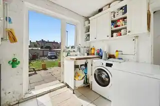464 Gale Street, photo 4