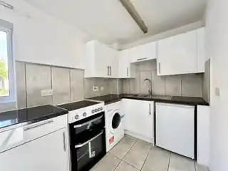 467 Middleton Road, photo 4