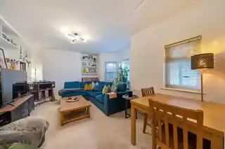 46A Wallbutton Road, photo 2